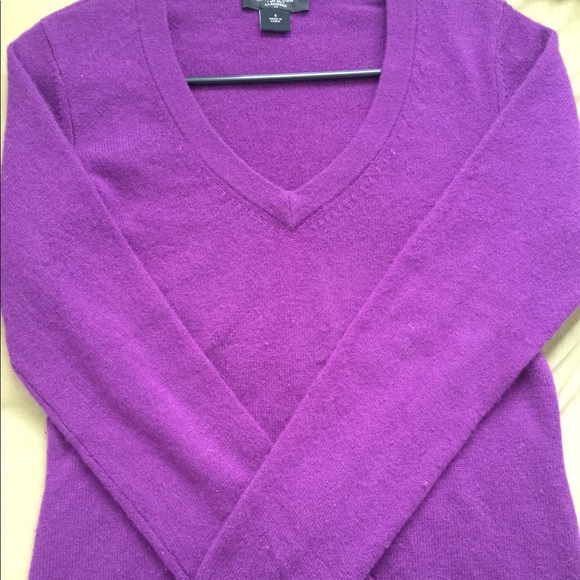 Ann Taylor Cashmere V-neck sweater S - Picture 5 of 6